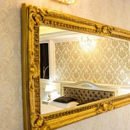 Grand Hotel Baroc Zalau Exterior photo