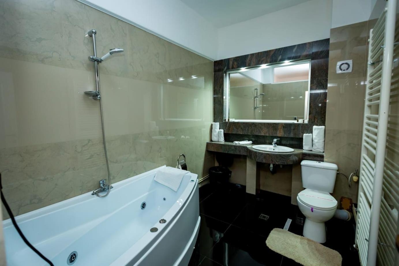 Grand Baroc Hotel 4*